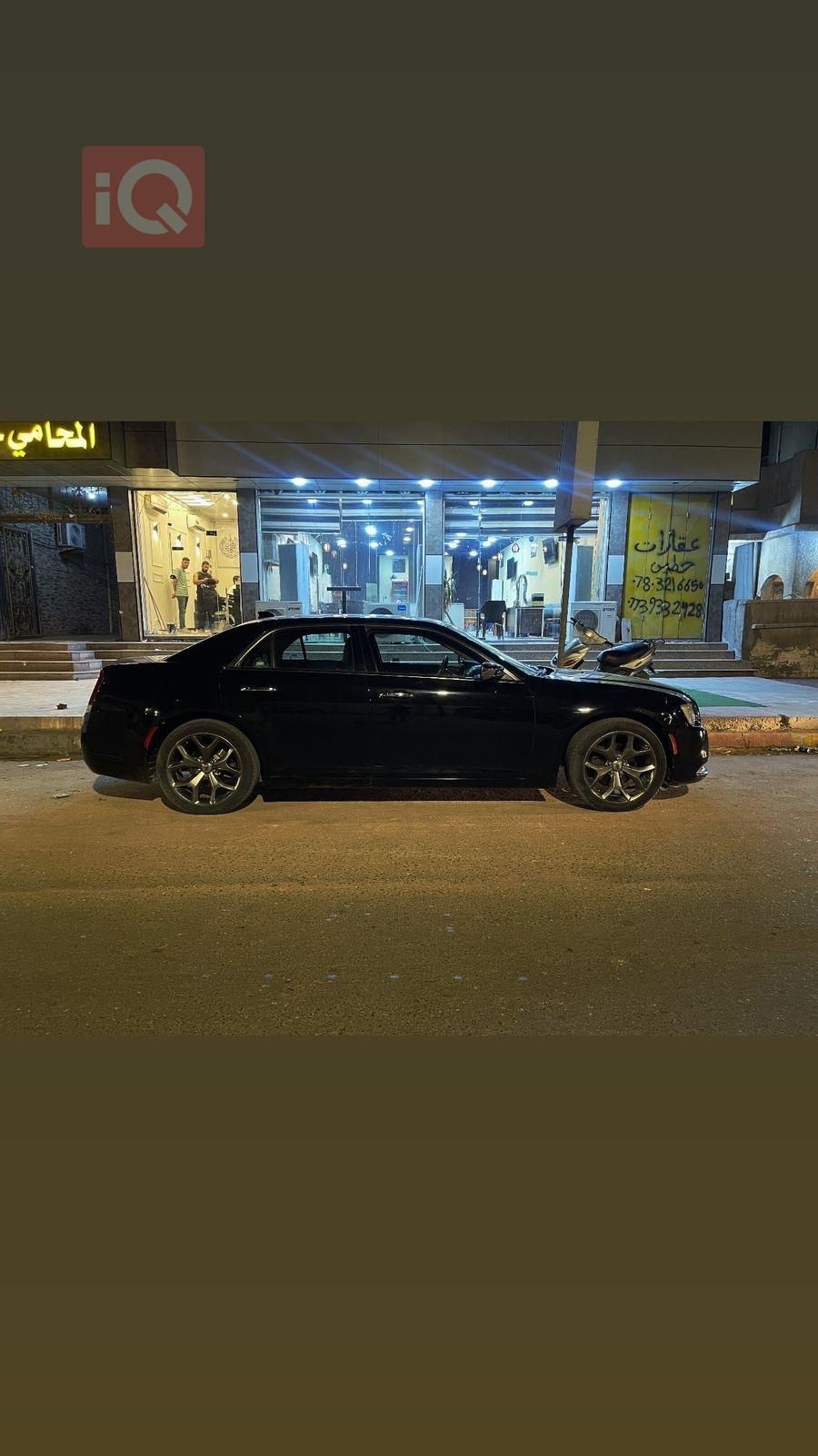 كرايسلر 300